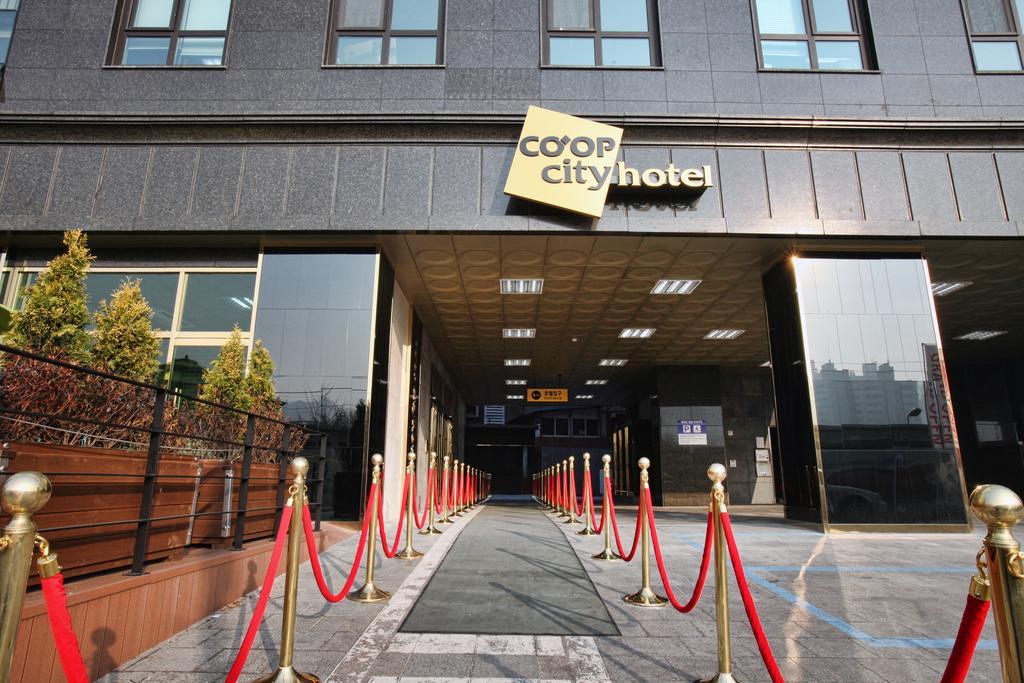 Coop City Hotel Oryu Station Сеул Экстерьер фото