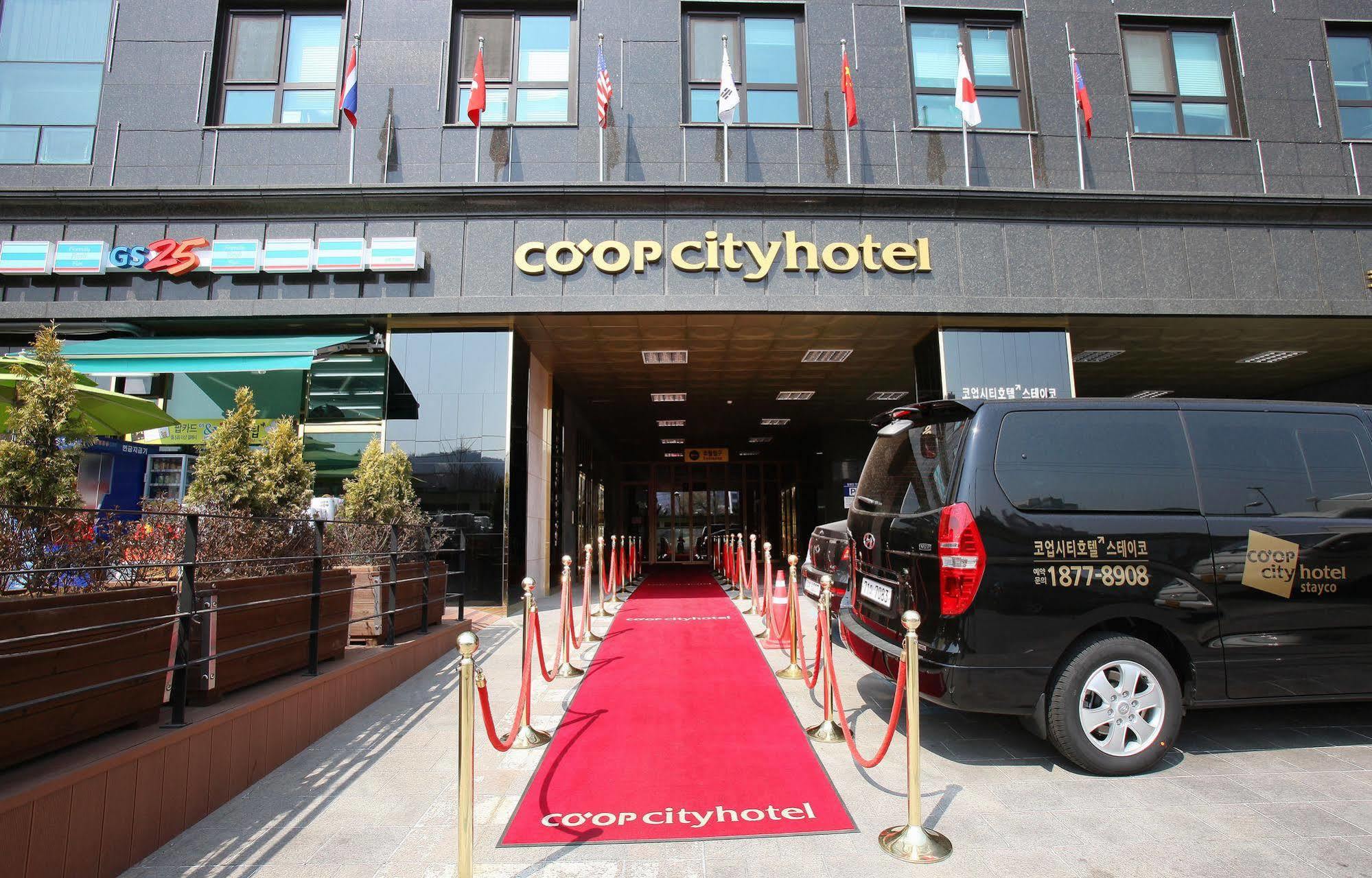 Coop City Hotel Oryu Station Сеул Экстерьер фото